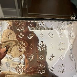 Michael Kors Pouch/Wallet, nice size to hold items, worn once